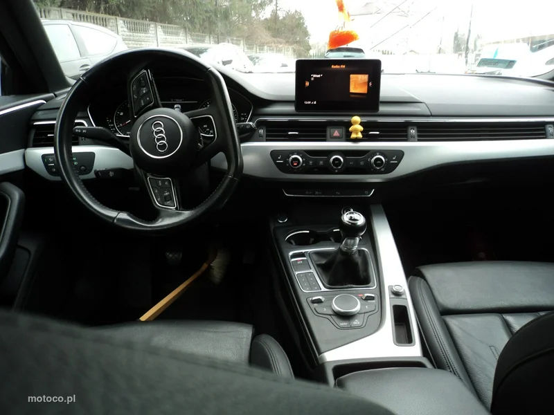Audi A4 B9 10