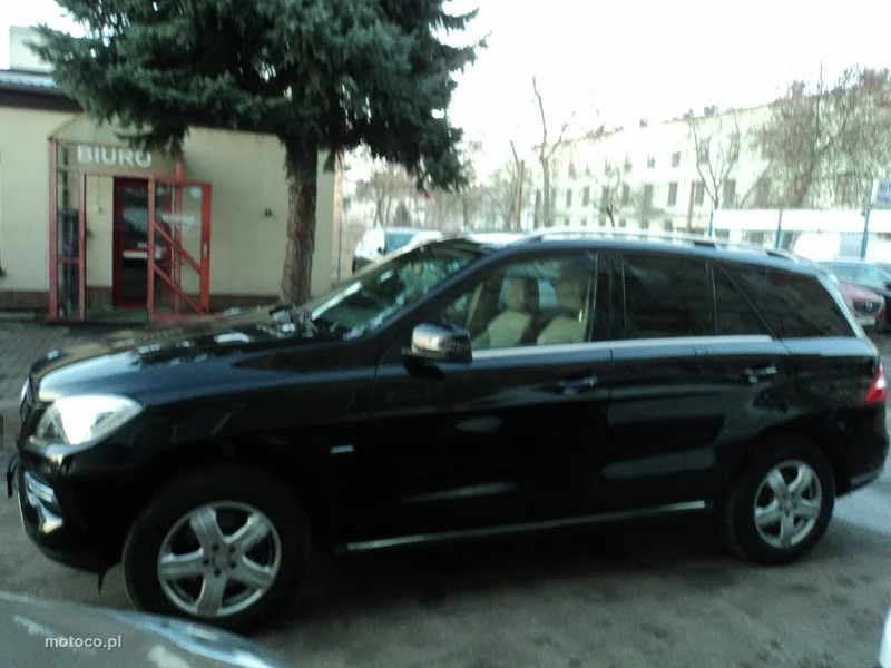 Mercedes-Benz ML W166 ML 350 2
