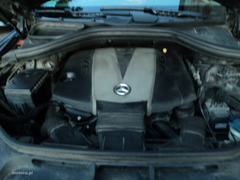 Mercedes-Benz ML W166 ML 350 21