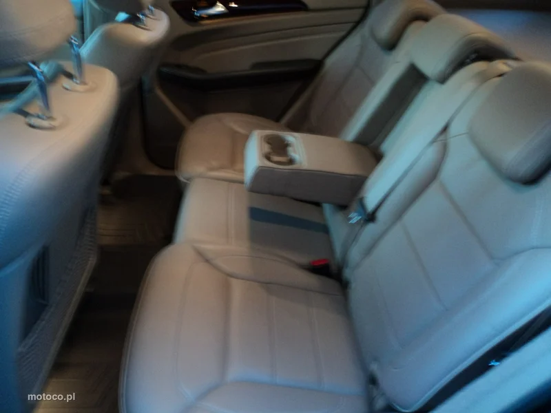 Mercedes-Benz ML W166 ML 350 9