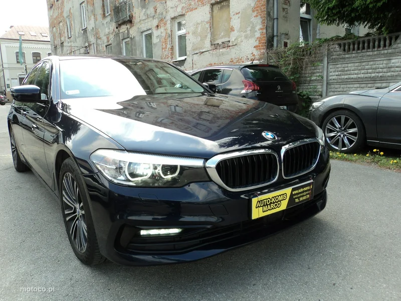 BMW Seria 5 G30 525 2