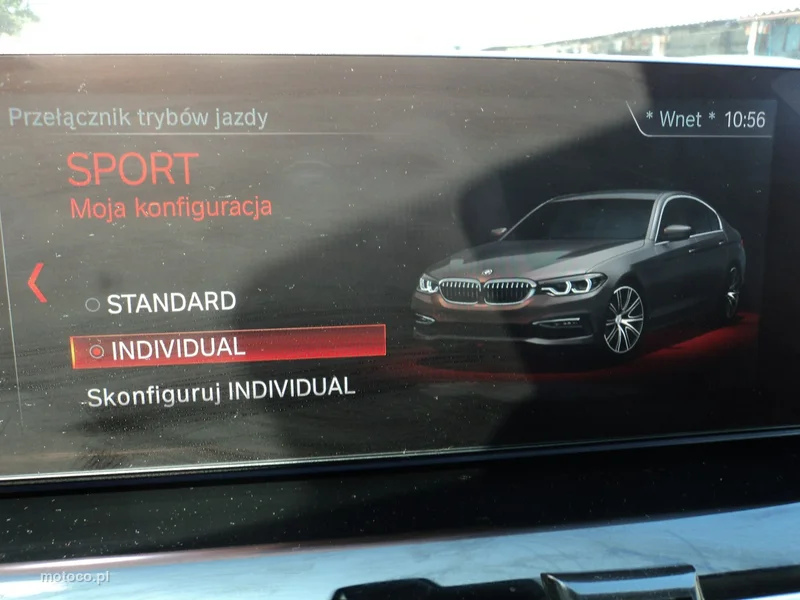 BMW Seria 5 G30 525 13