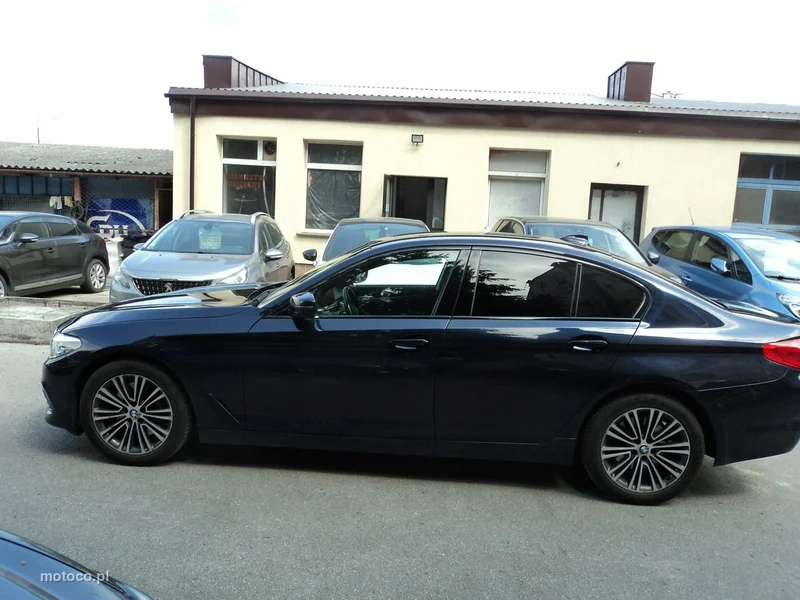 BMW Seria 5 G30 525 4
