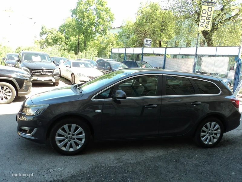 Opel Astra Sports Tourer 4