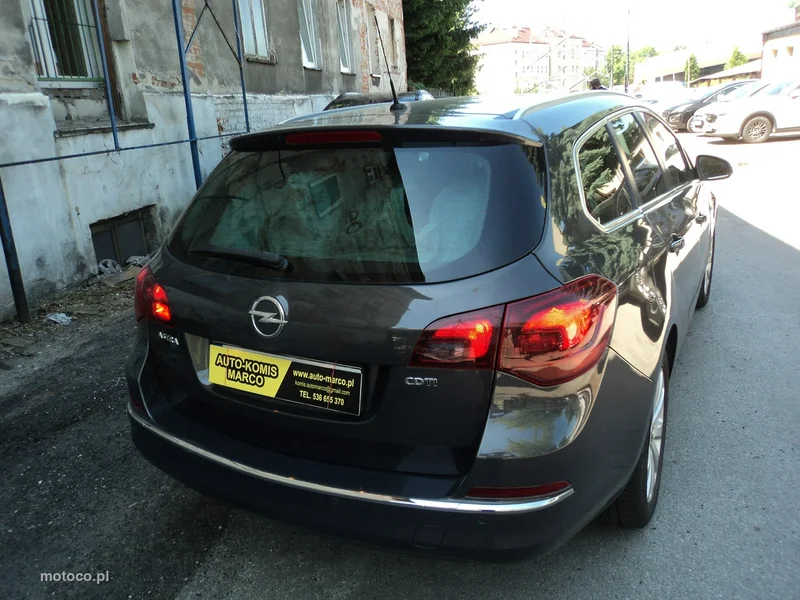 Opel Astra Sports Tourer 6
