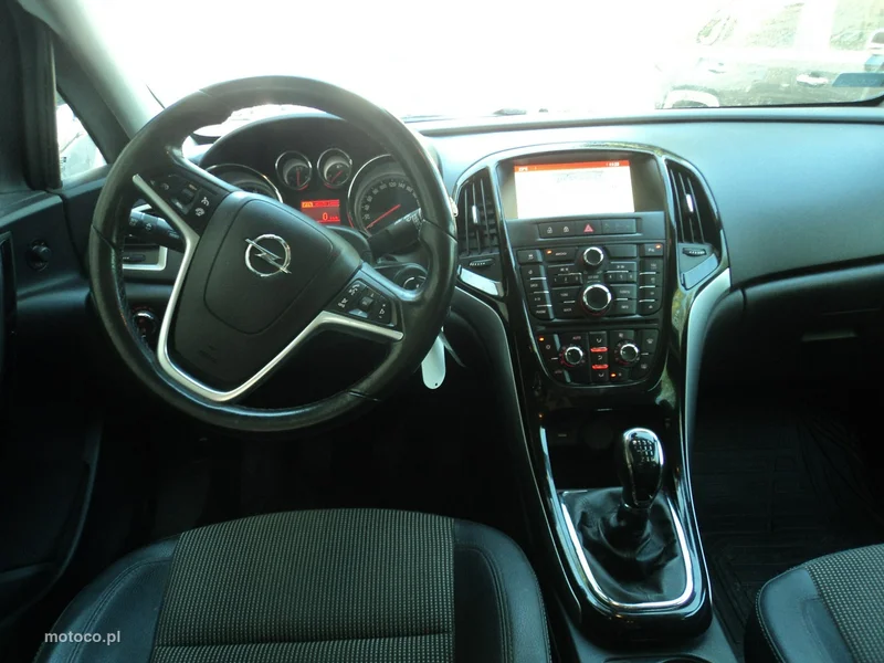 Opel Astra Sports Tourer 9
