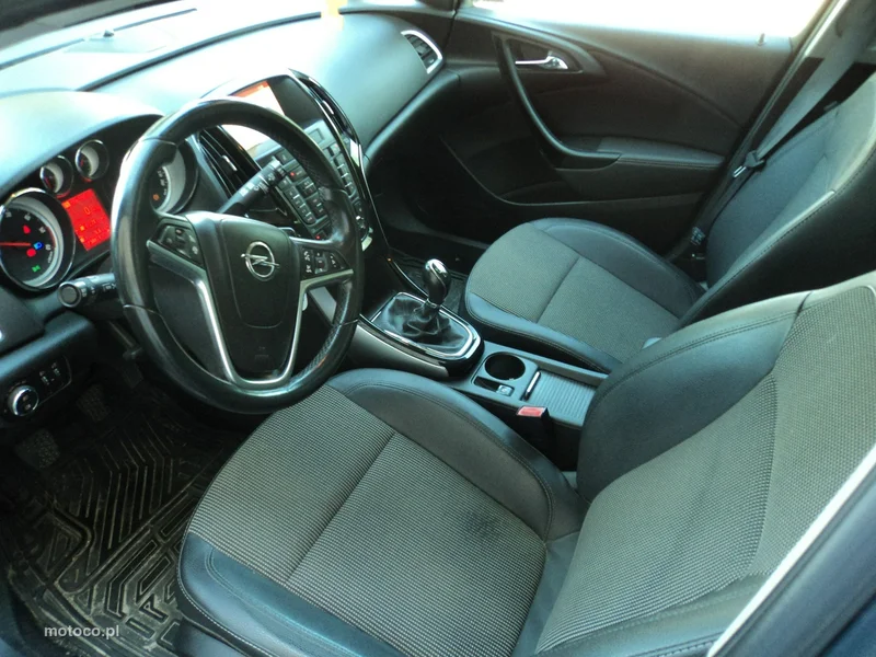 Opel Astra Sports Tourer 10