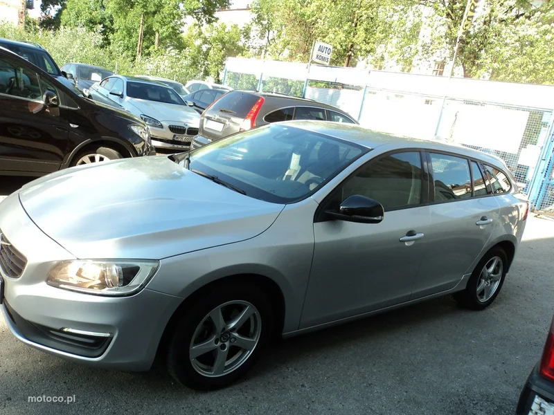 Volvo V60 4