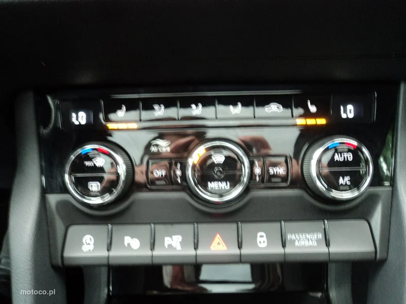 Skoda Karoq I 22