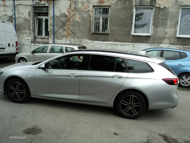 Opel Insignia Sports Tourer 4