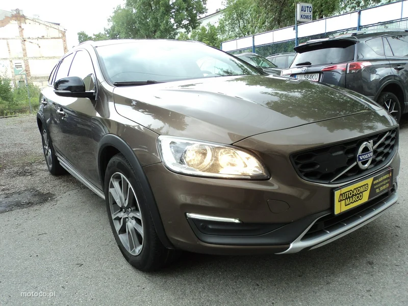Volvo V60 Cross Country 2