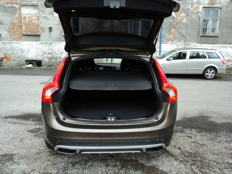 Volvo V60 Cross Country 20