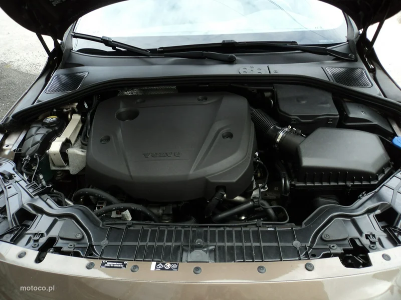 Volvo V60 Cross Country 23