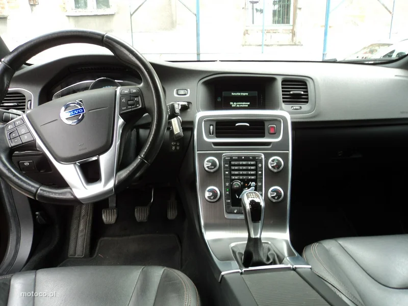 Volvo V60 Cross Country 7
