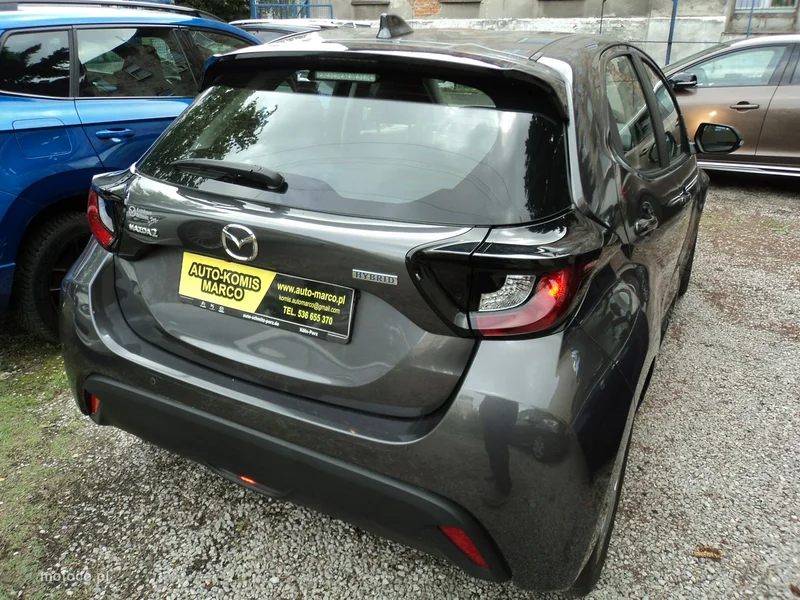 Mazda 2 Hybrid 6