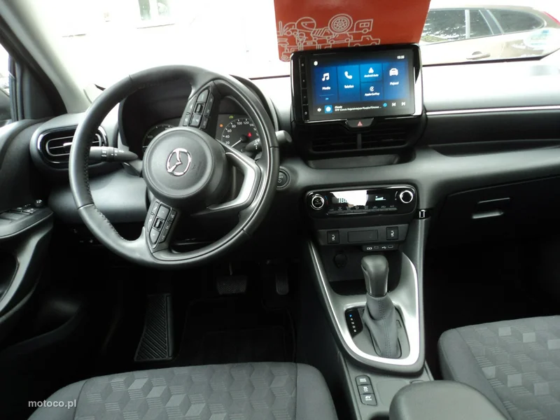 Mazda 2 Hybrid 9