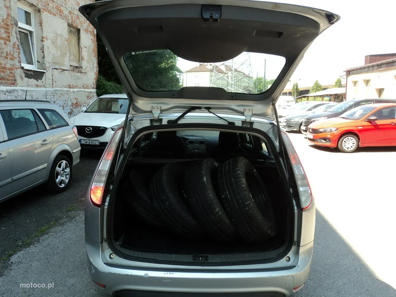 Ford Focus II 17