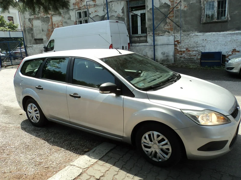 Ford Focus II 3
