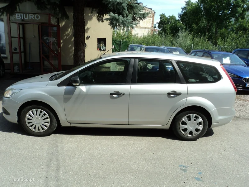 Ford Focus II 4