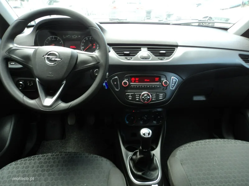 Opel Corsa E 8