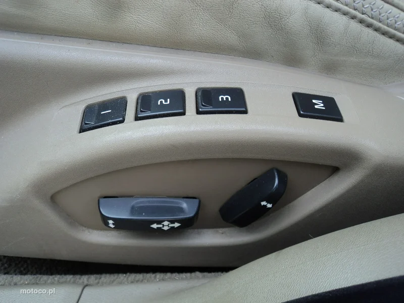 Volvo XC 70 13