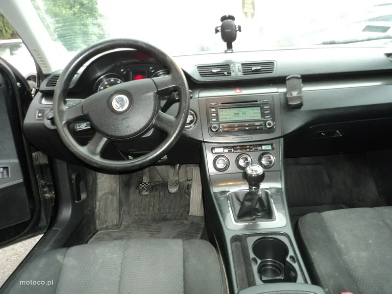 Volkswagen Passat B6 9