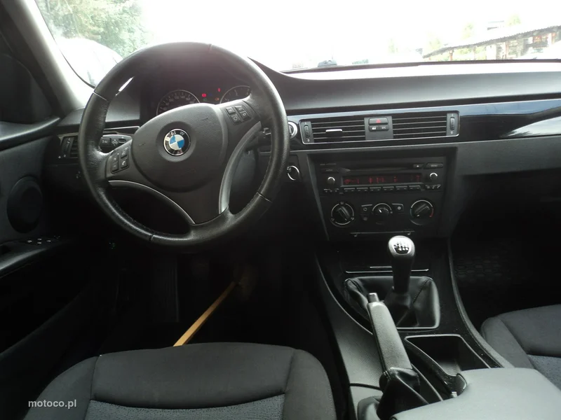 BMW Seria 3 E46 318 8