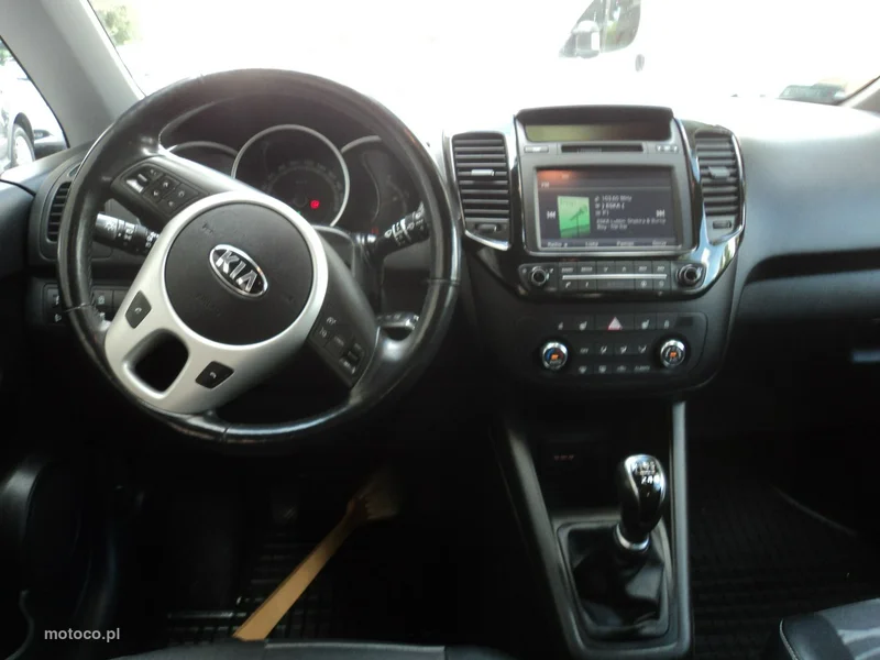 Kia Venga 11