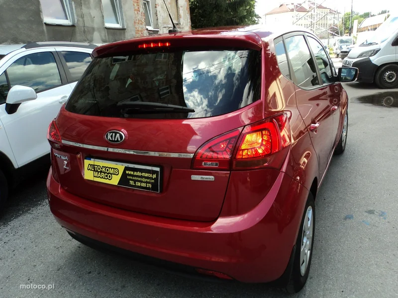 Kia Venga 6