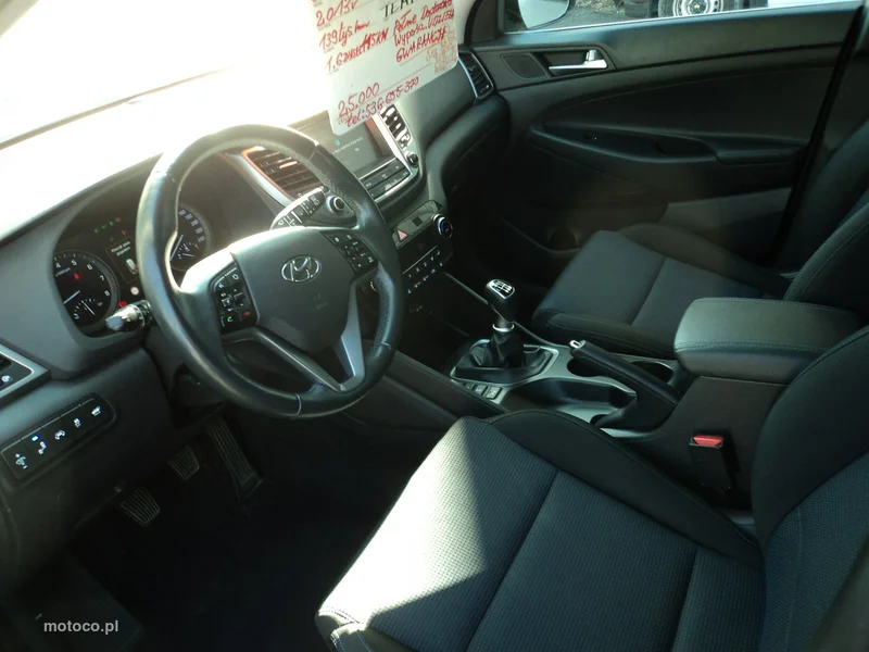 Hyundai TUCSON 13