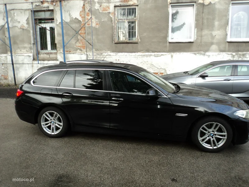 BMW Seria 5 F10 520 2