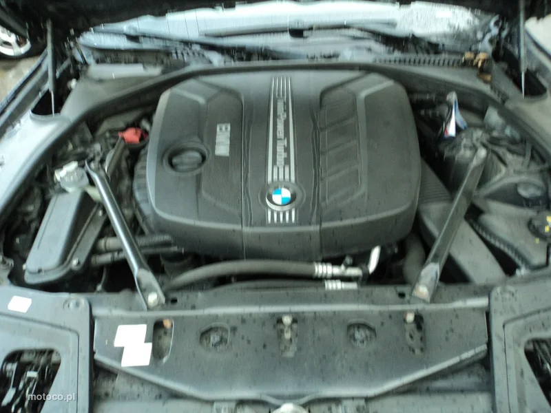 BMW Seria 5 F10 520 17