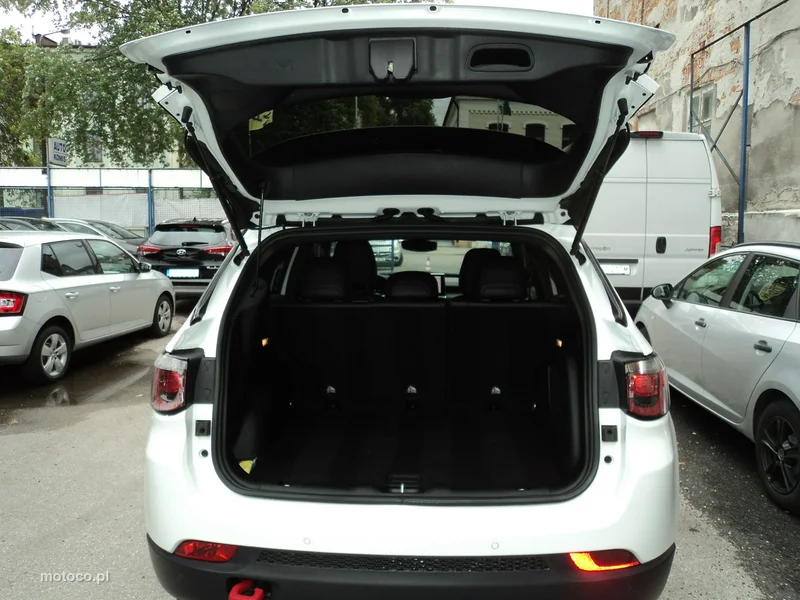 Jeep Compass 6