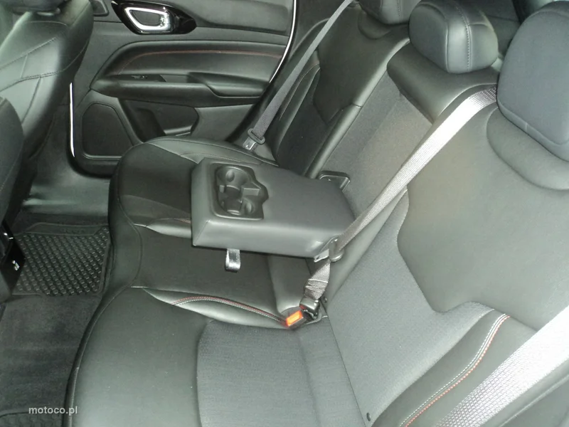 Jeep Compass 8
