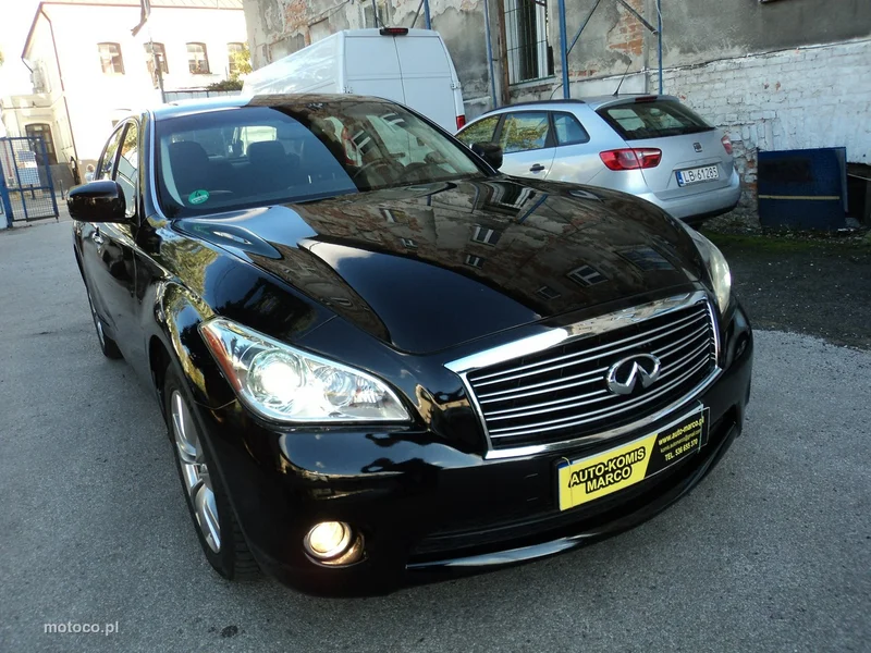 Infiniti M37 2