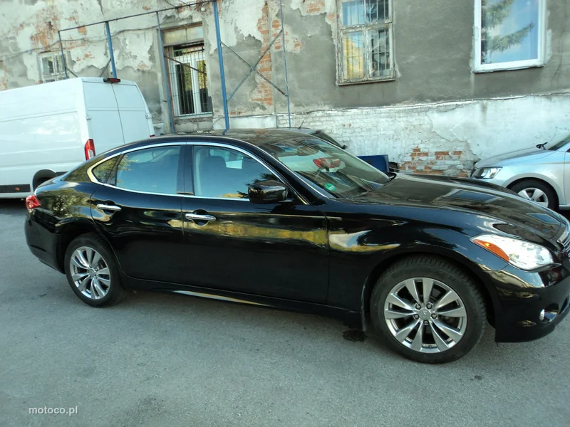 Infiniti M37 3