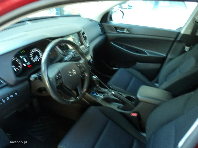 Hyundai TUCSON 10
