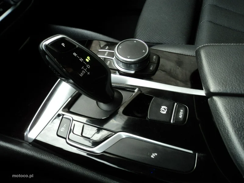 BMW Seria 5 G30 520 11