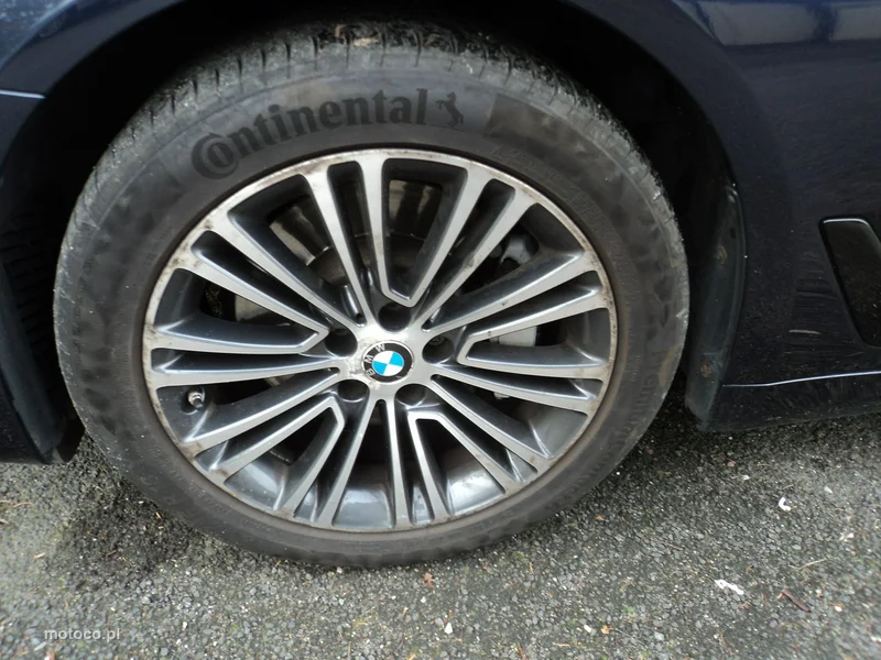BMW Seria 5 G30 520 18