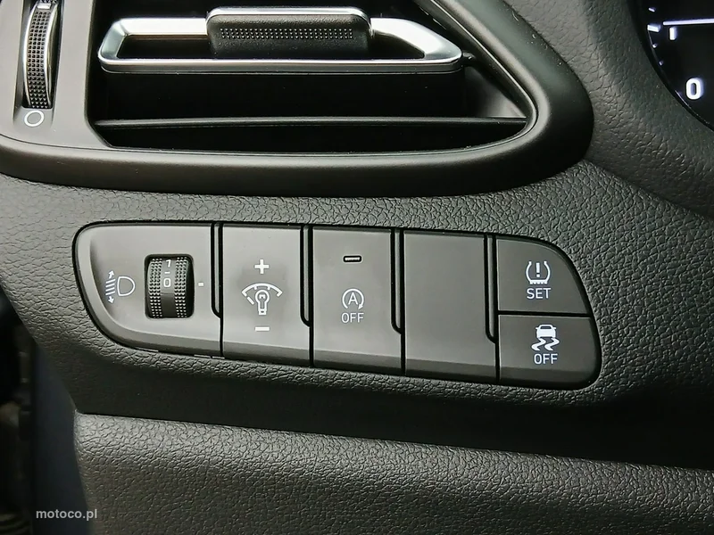 Hyundai i30 23