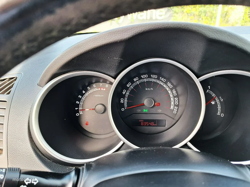 Kia Venga 13