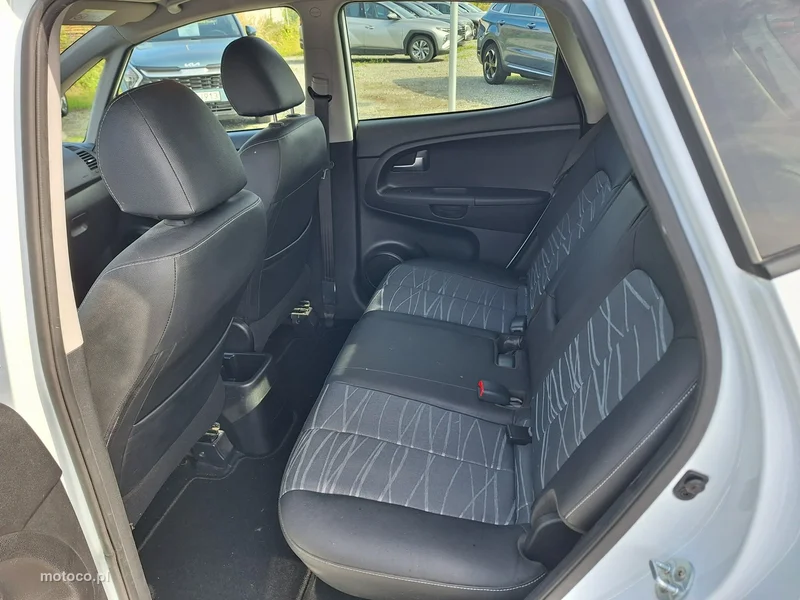 Kia Venga 23