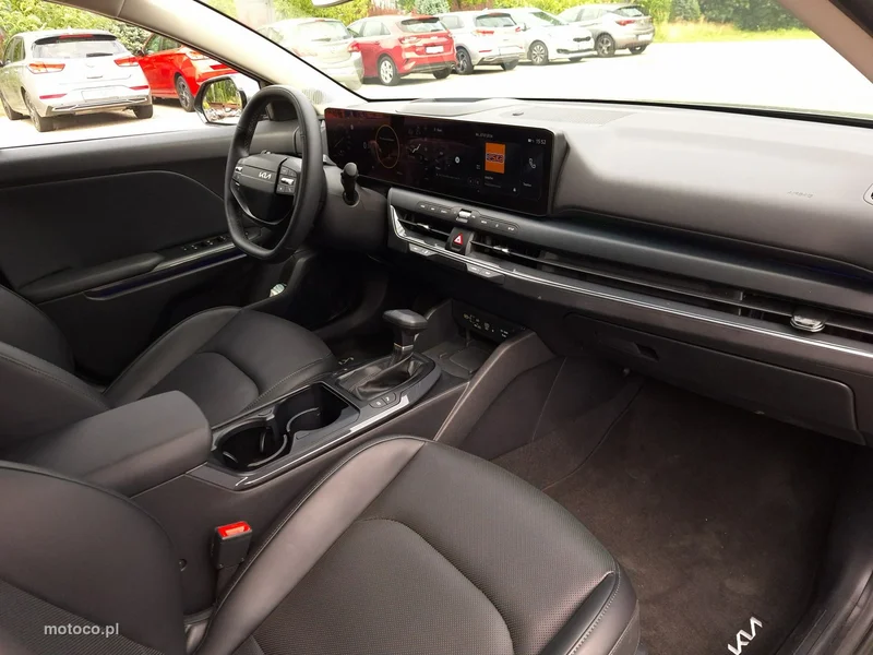 Kia K4 23