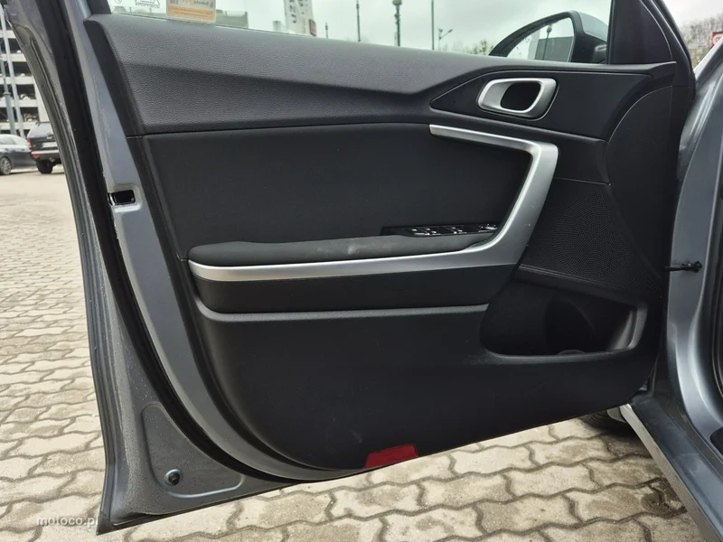 Kia Nowy Ceed 11