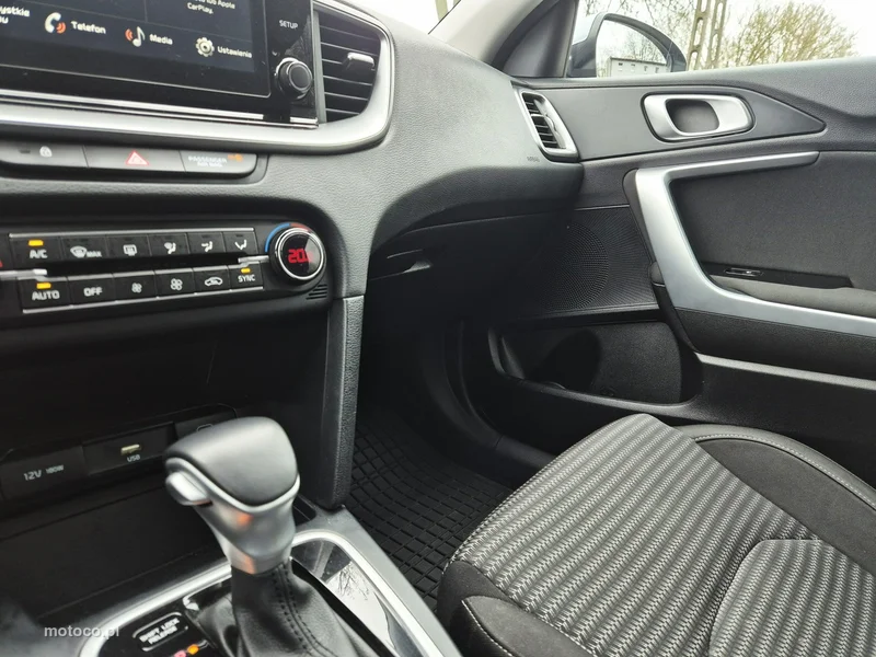 Kia Nowy Ceed 25