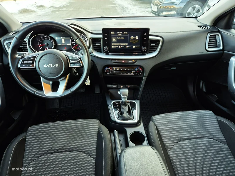 Kia Nowy Ceed 28