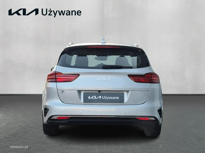 Kia Nowy Ceed 4
