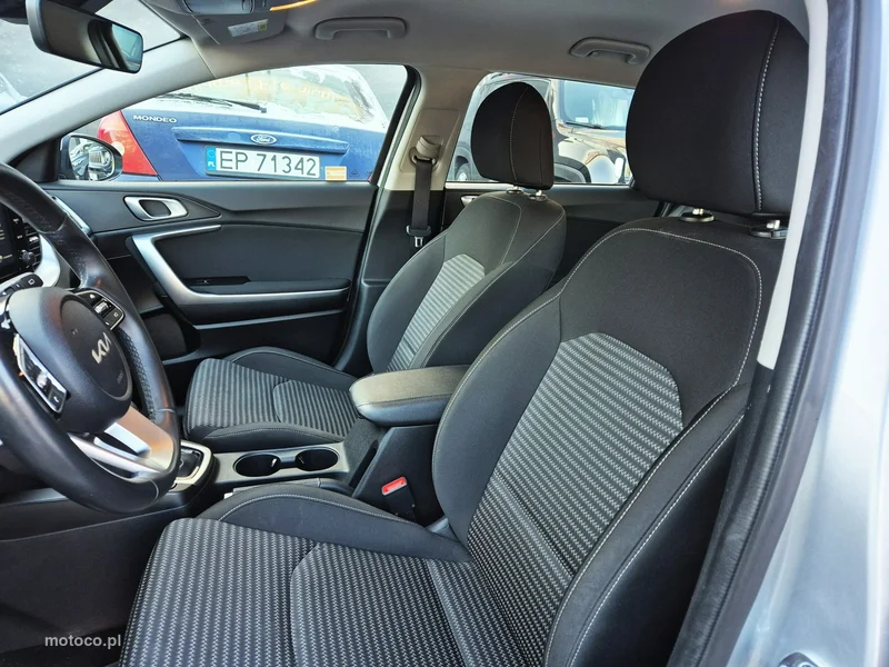 Kia Nowy Ceed 10