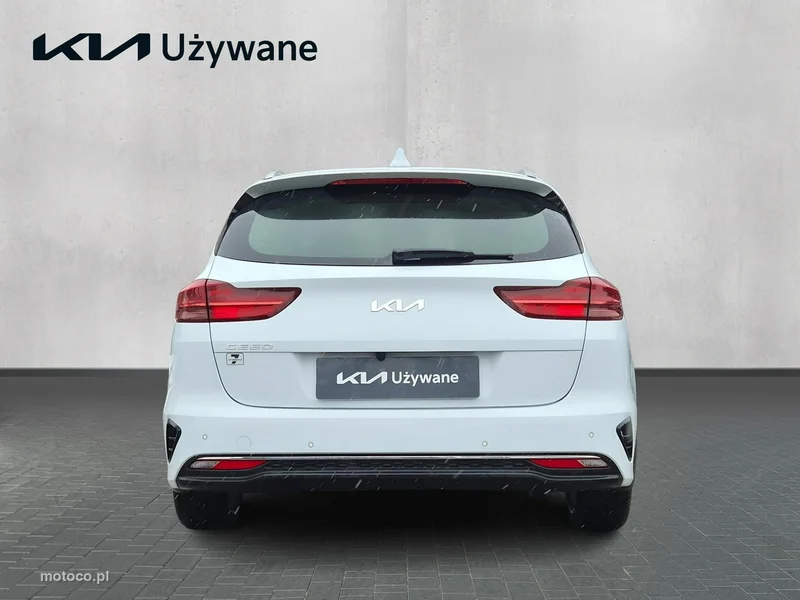 Kia Nowy Ceed 4