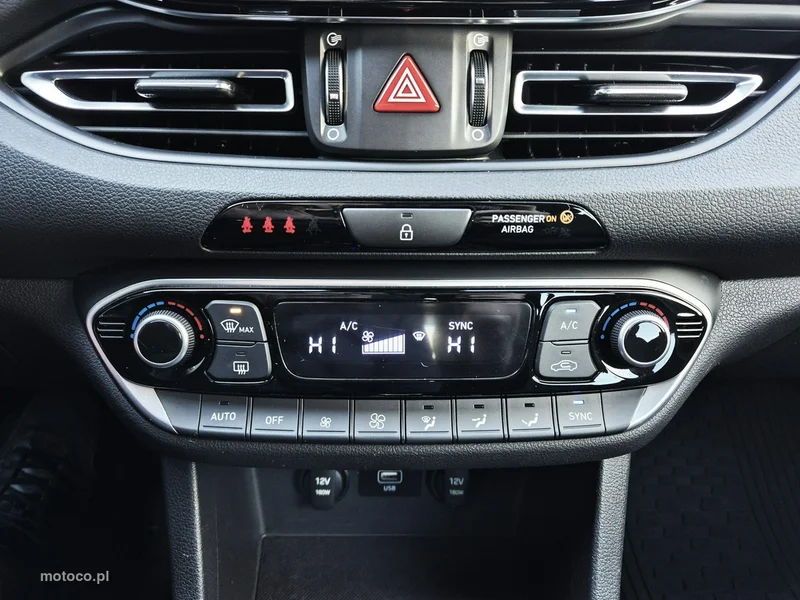 Hyundai i30 25